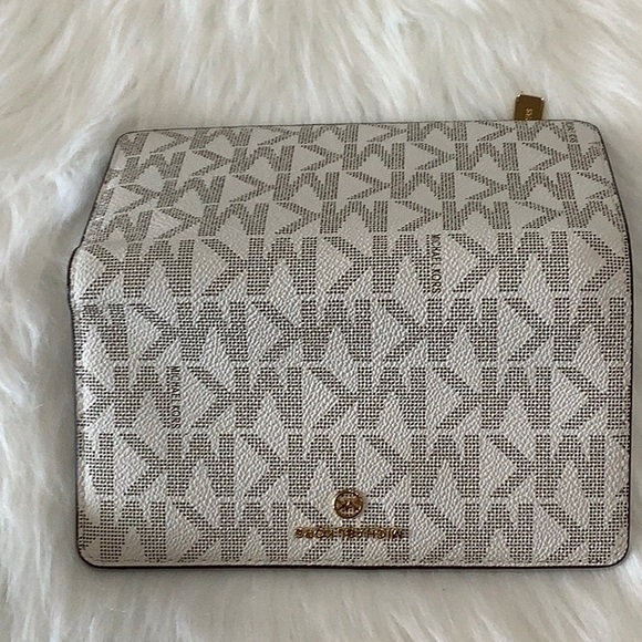 NWT Michael Michael Kors Vanilla Leather Jet Set Large Continental Wallet - Picture 3 of 14